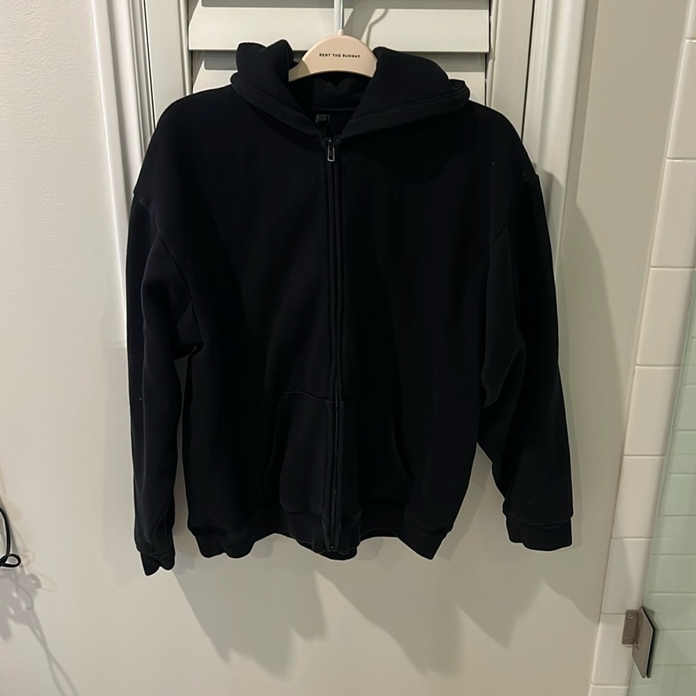 SKIMS black hoodie medium